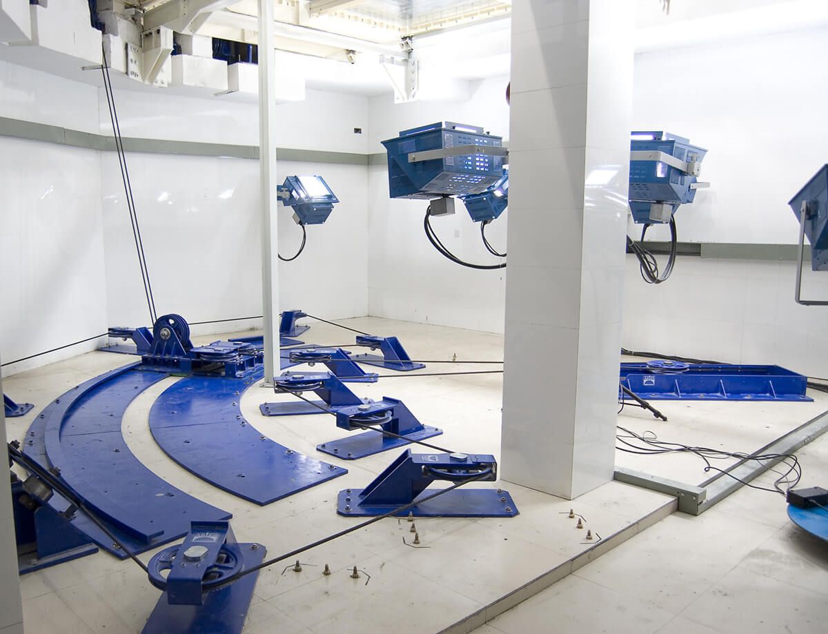 Full-scale crash test facilities